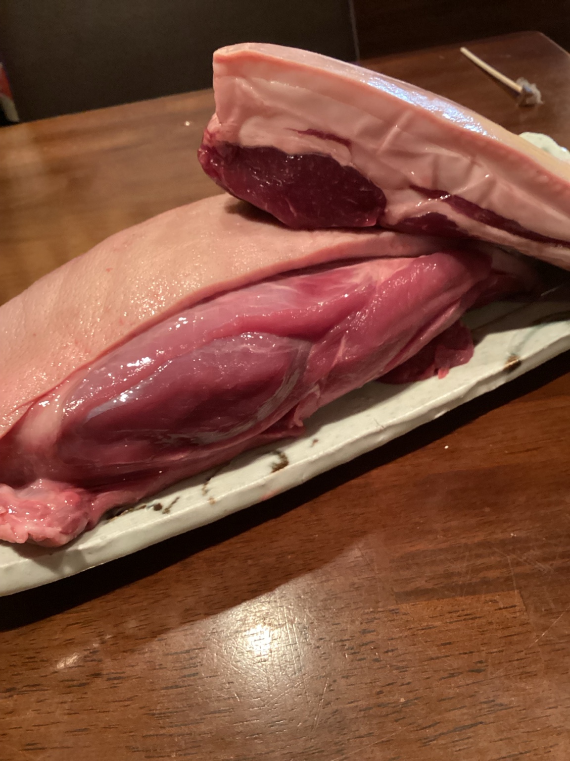 10月9日のフレンチ会で使用する猪肉の仕込み前の写真